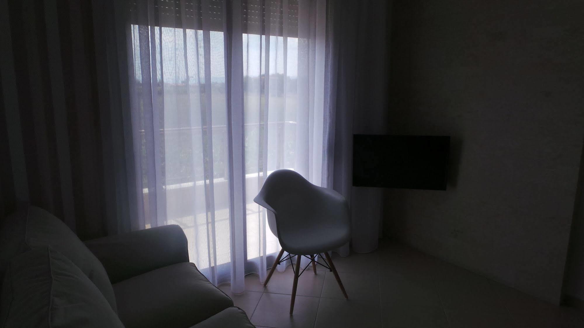 Niovi Boutique Apartments Афитос Экстерьер фото