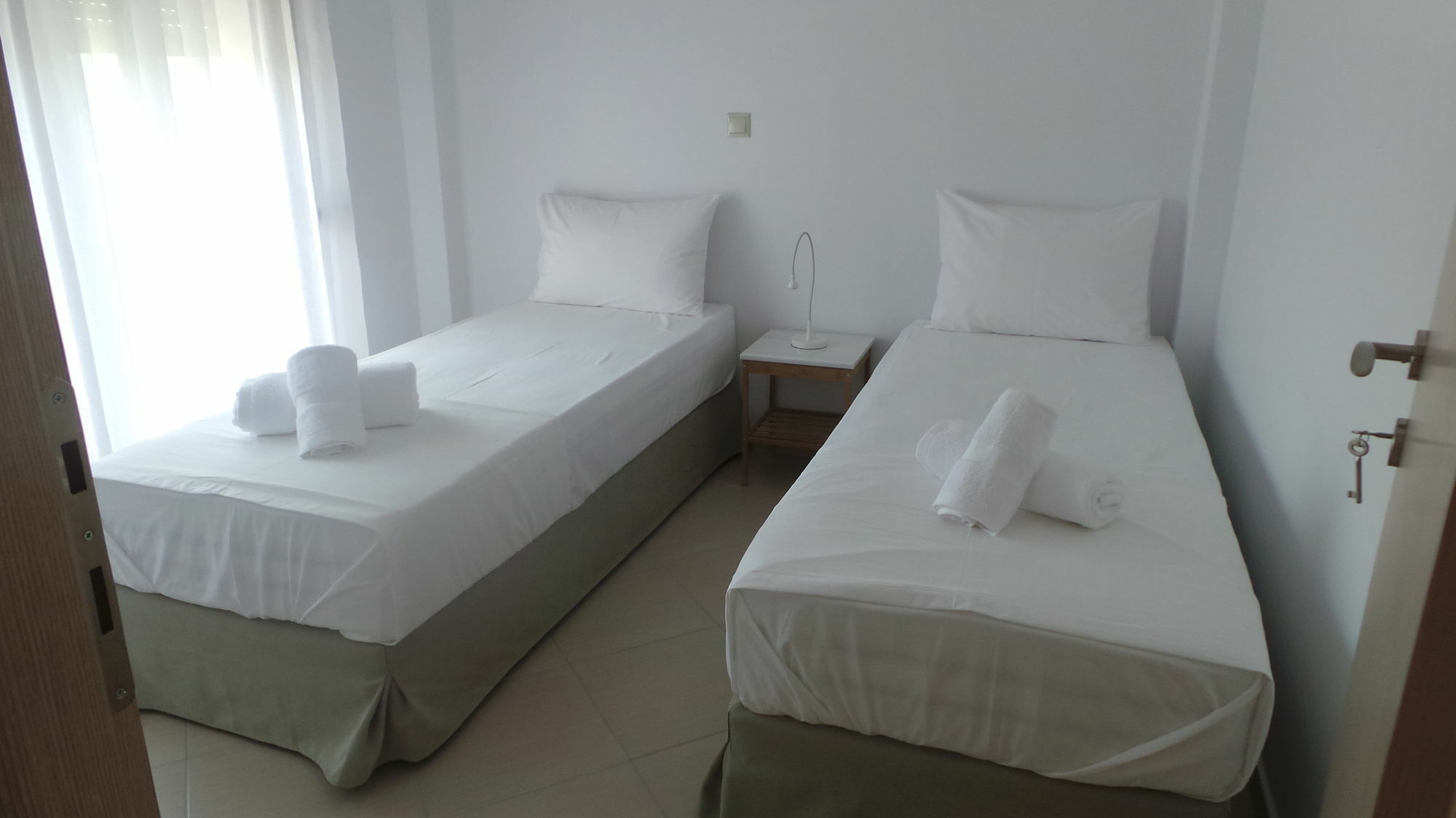 Niovi Boutique Apartments Афитос Экстерьер фото